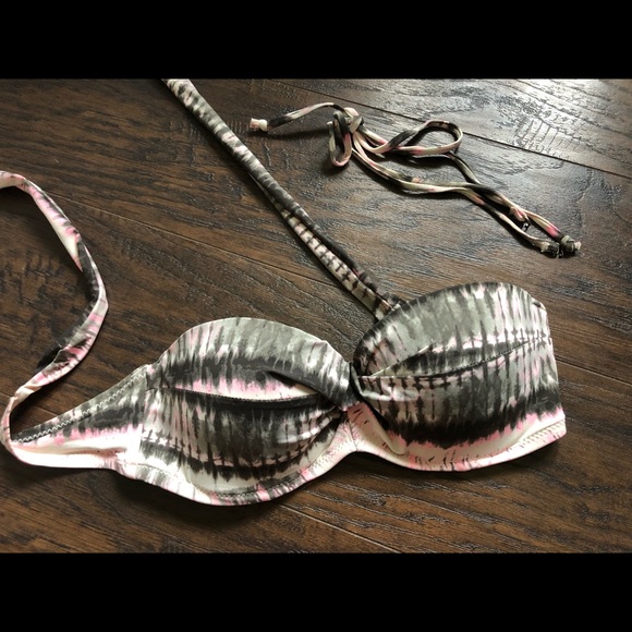 BATHING SUIT TOP/BIKINI/SWIMSUIT - Picture 2 of 4